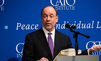Douglas Holtz-Eakin speaks at a Cato event.