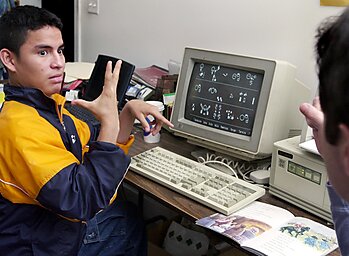 Nicaraguan Student Signing