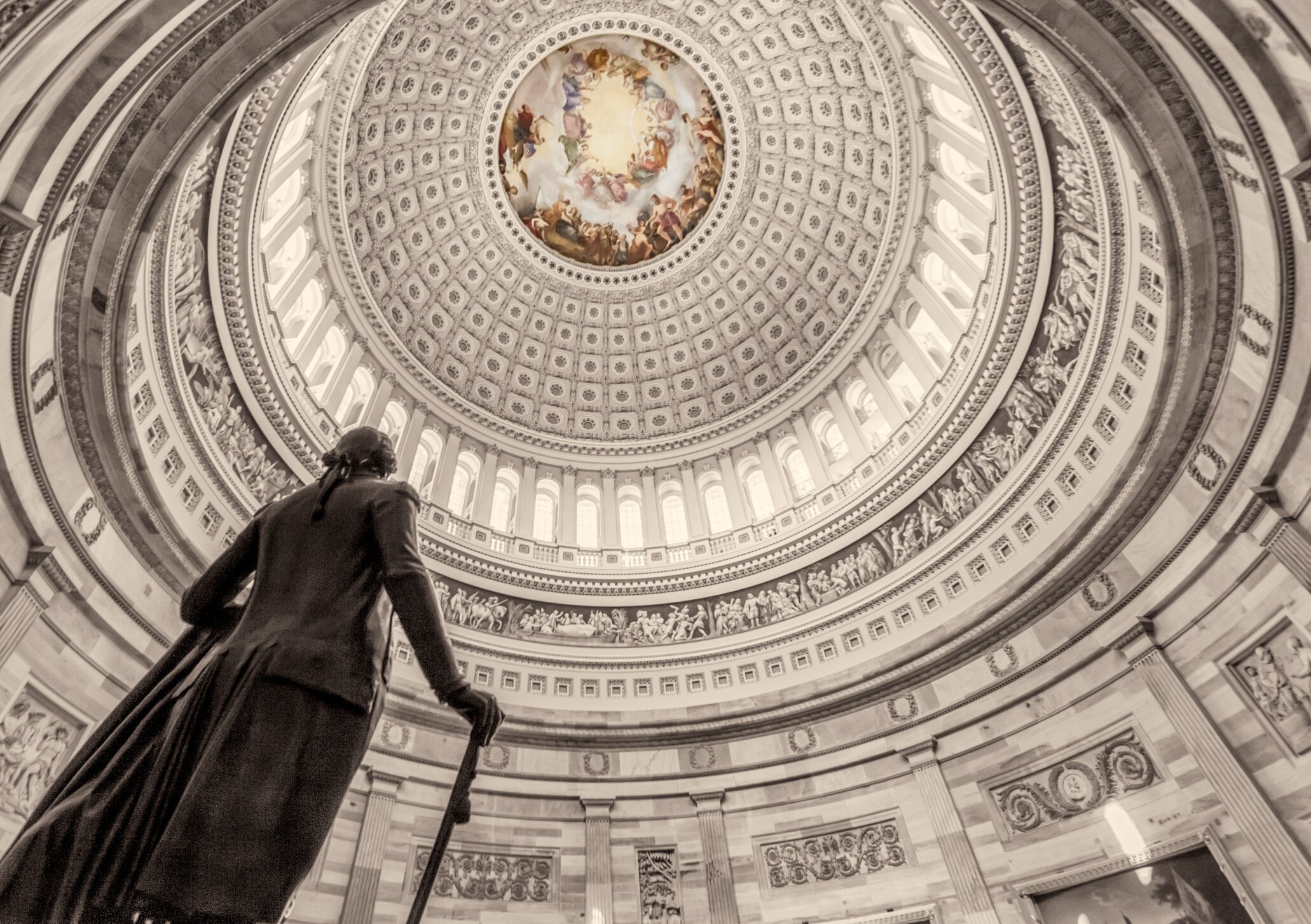 Looking up in the US Capitol rotunda 