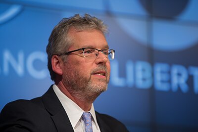 Media Name: cpr-v40n1-5.jpg