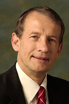 Media Name: gary_hufbauer.jpg