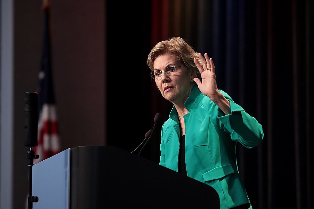 Elizabeth Warren speaks to Iowa AFL-CIO