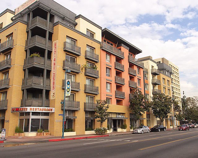 Apartments in North Hollywood