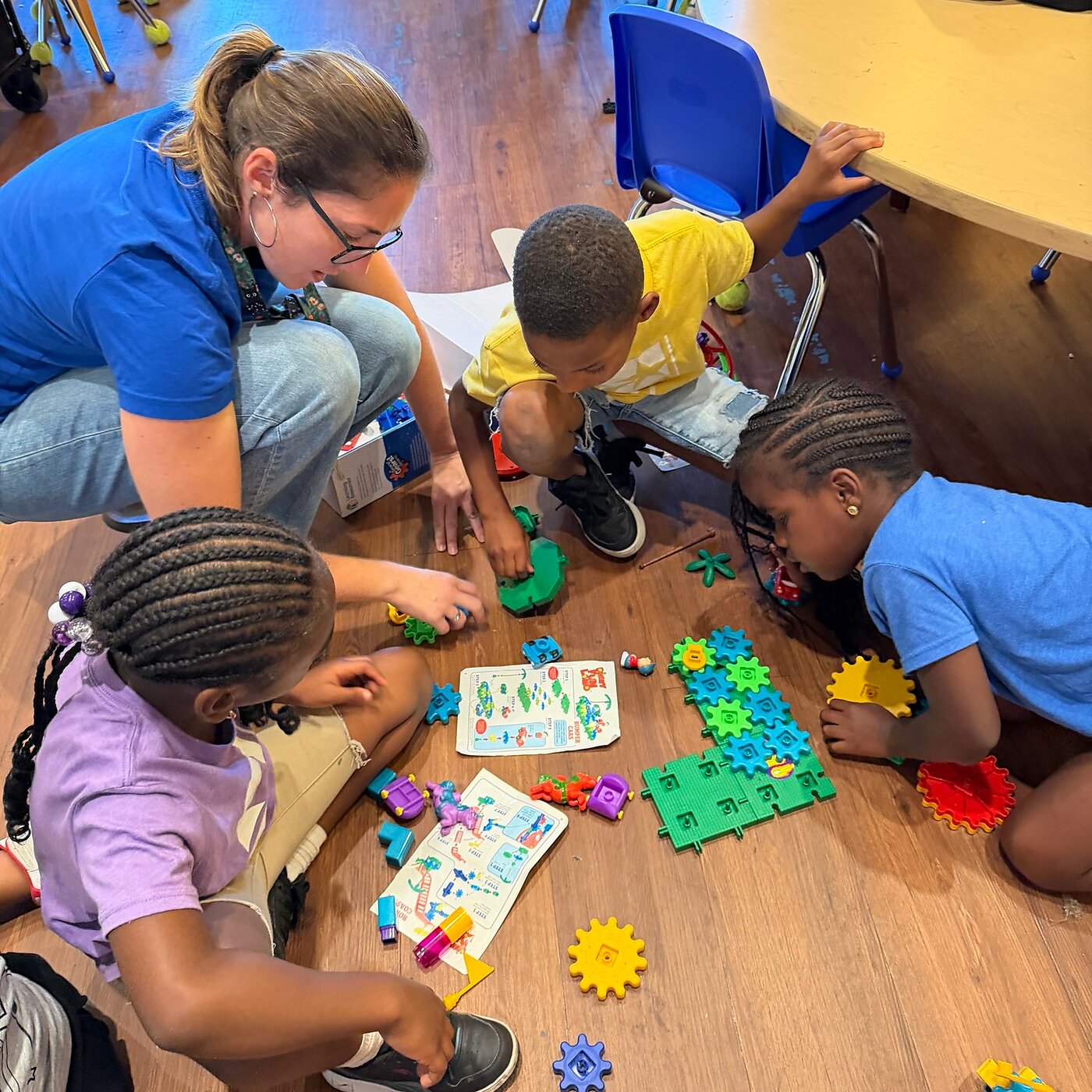 Kids learning at Star Lab