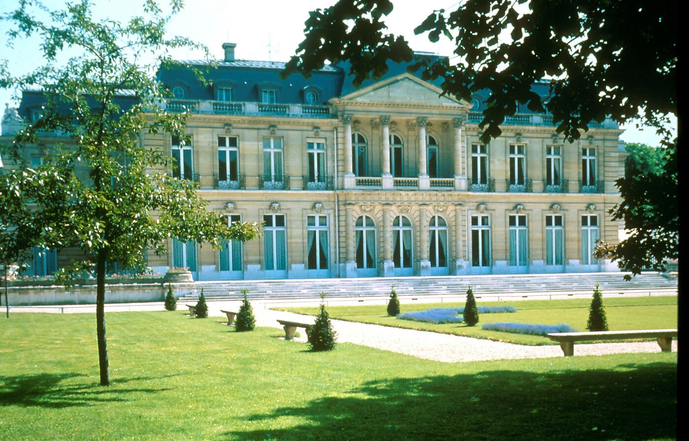 Media Name: oecd-headquarters.jpg